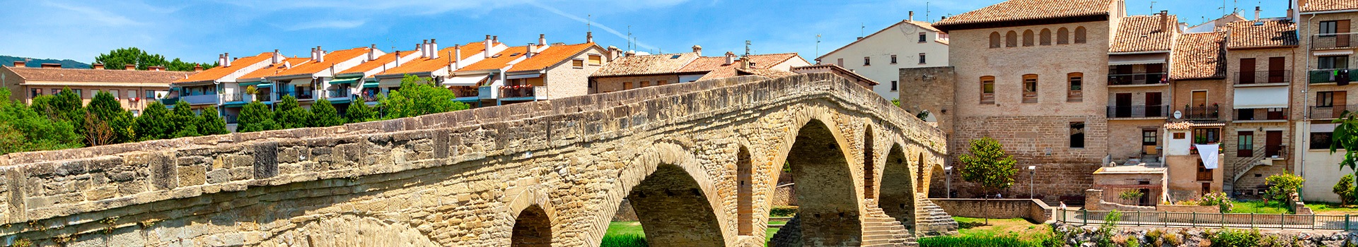 Your holiday to **Puente La Reina** starts here