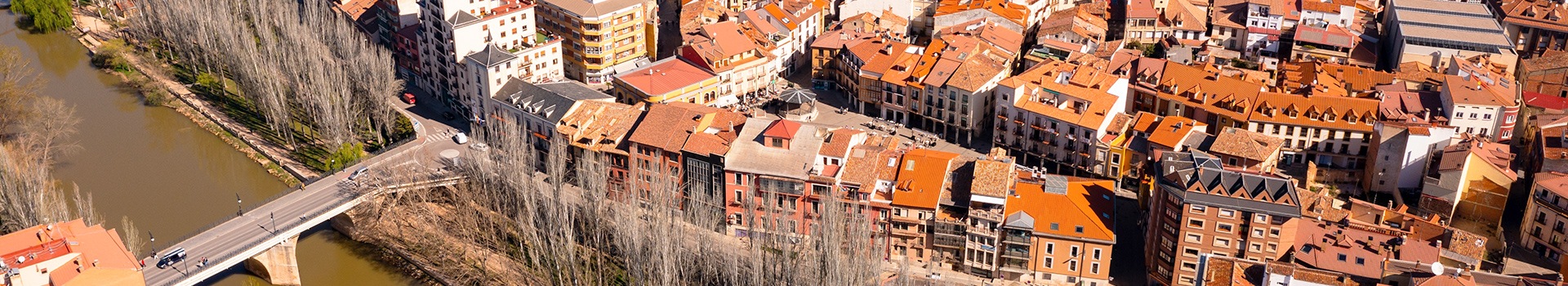 Flight+Hotel deals to **Aranda De Duero**
