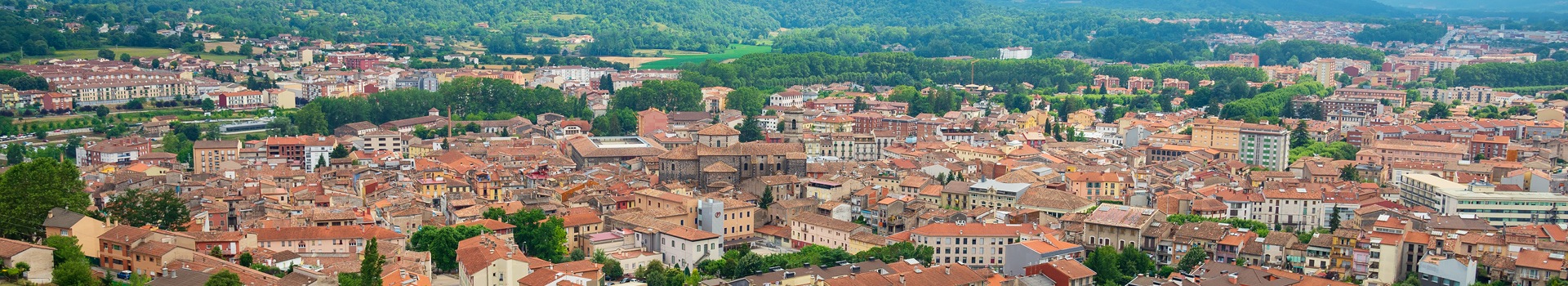 Your holiday to **Olot** starts here