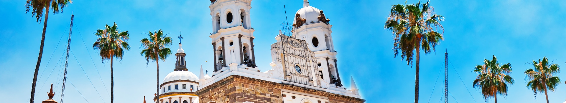 Your holiday to **Tlaquepaque** starts here