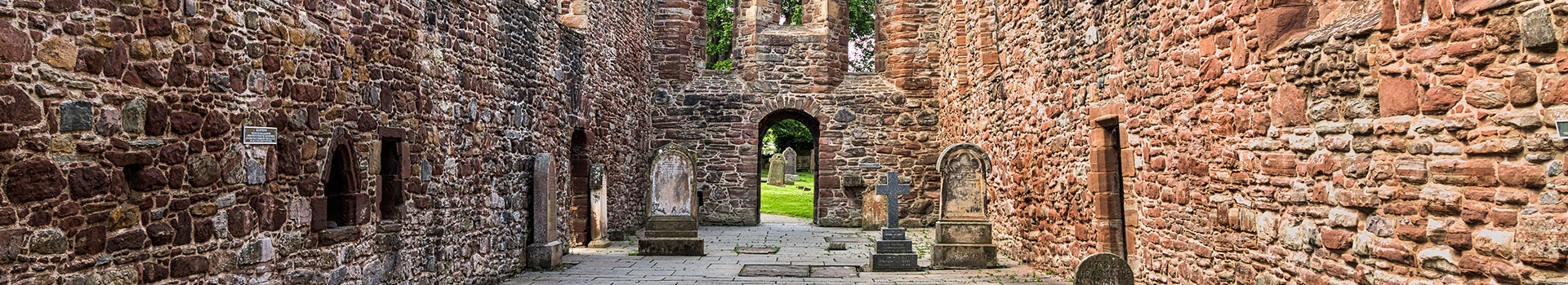Your holiday to **Beauly** starts here