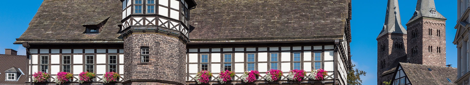 Flight+Hotel deals to **Höxter**