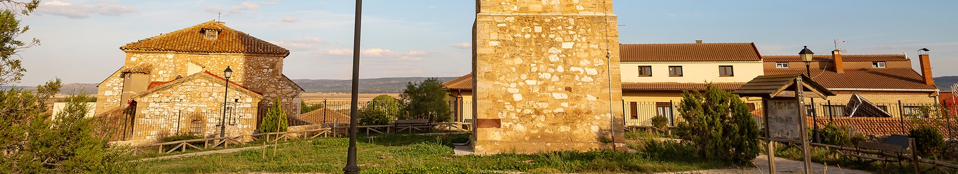 Your holiday to **Monreal del Campo** starts here