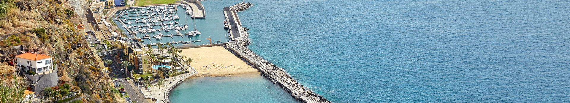 Flight+Hotel deals to **Estreito da Calheta**