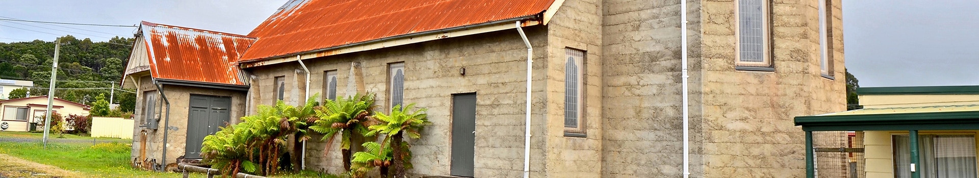 Your holiday to **Zeehan TAS** starts here
