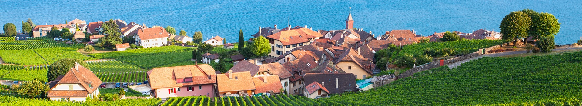 Your holiday to **Bourg-en-Lavaux** starts here