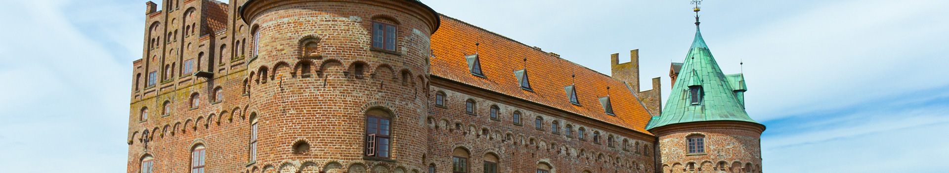Your holiday to **Egeskov** starts here