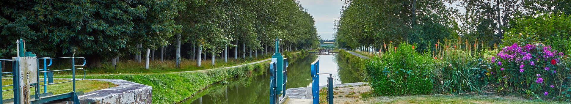 Flight+Hotel deals to **Hédé - Bazouges**