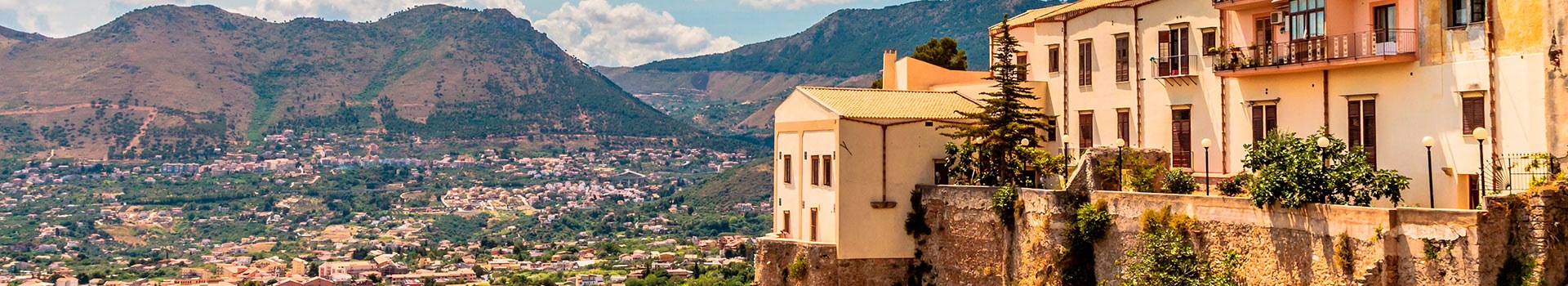 Your holiday to **Monreale** starts here