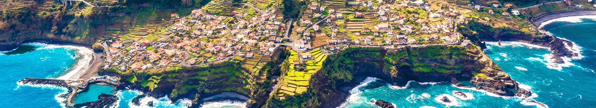 Flight+Hotel deals to **Seixal**