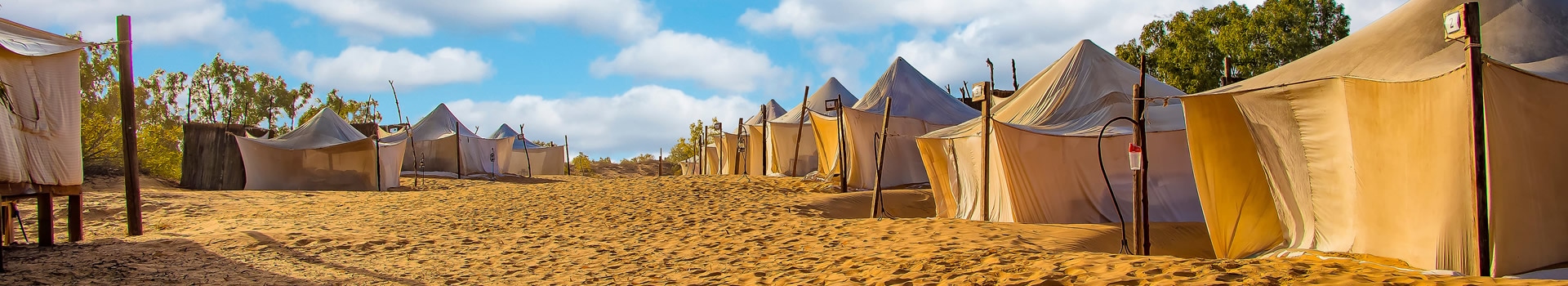 Flight+Hotel deals to **Lompoul**