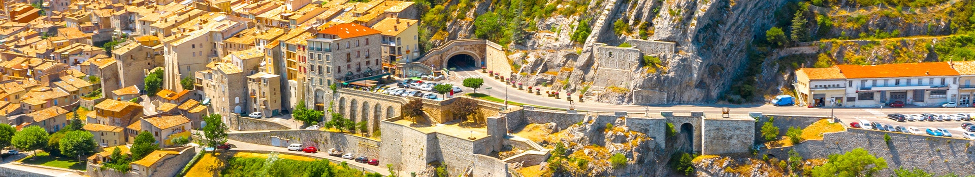 Your holiday to **Sisteron** starts here