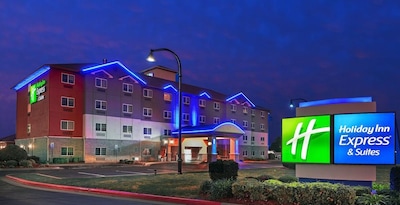 Holiday Inn Express Hotel & Suites Jenks, An Ihg Hotel