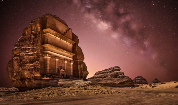 We'll show you the best places for your holidays Saudi Arabia: An amazing journey