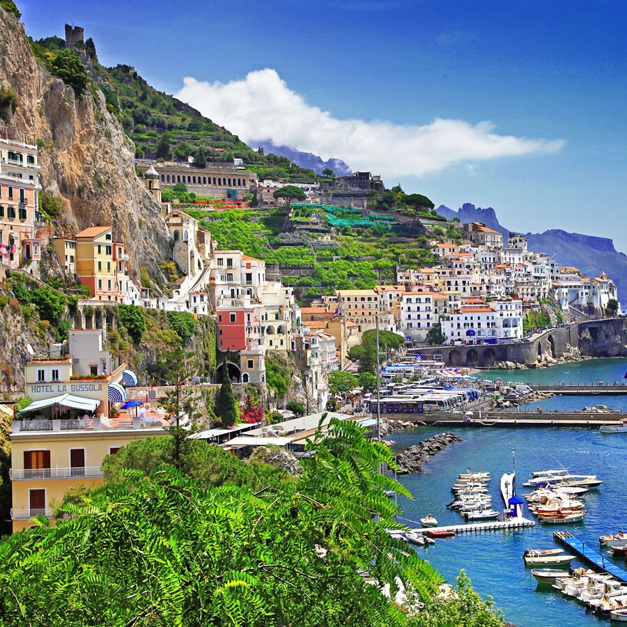 Italy: Naples and the Amalfi Coast Route . The best price with