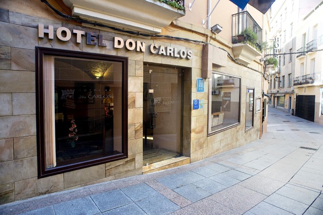 Gallery - Don Carlos Cáceres