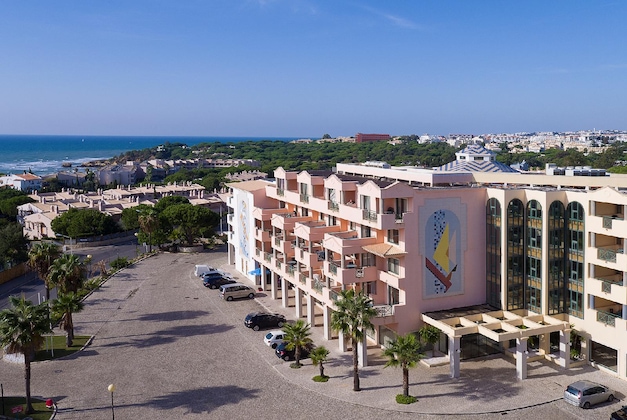 Gallery - Balaia Plaza