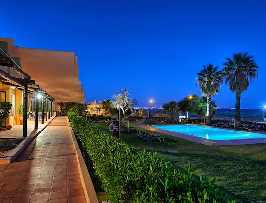 Gallery - Dom Pedro Lagos