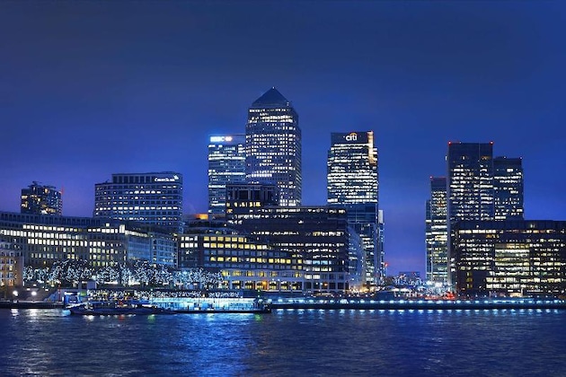 Gallery - a&o London Docklands Riverside