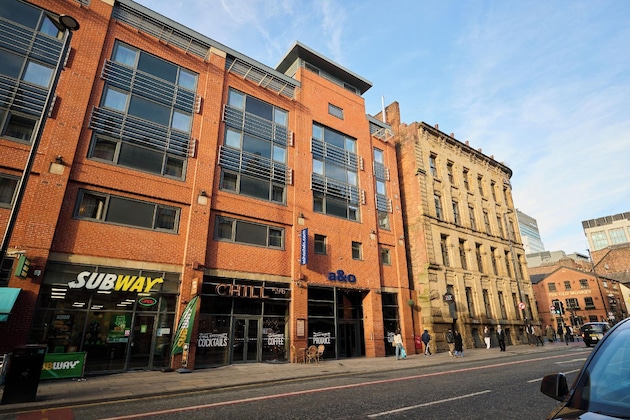 Gallery - A&O Manchester City Centre