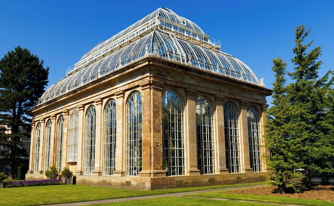 Gallery - Leonardo Edinburgh Murrayfield