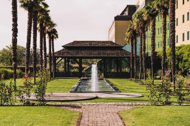 Gallery - Royal Garden Hotel