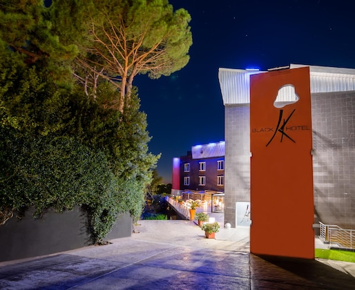 Gallery - Black Hotel