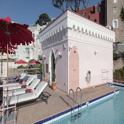 Gallery - Il Capri Hotel