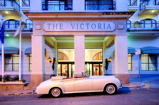 Gallery - Ax  The Victoria Hotel