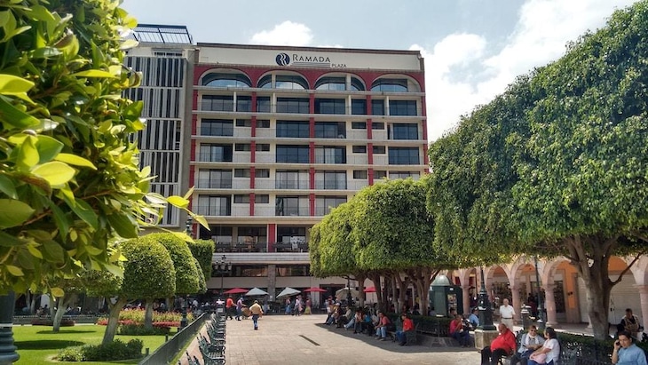 Gallery - Ramada Plaza By Wyndham Leon