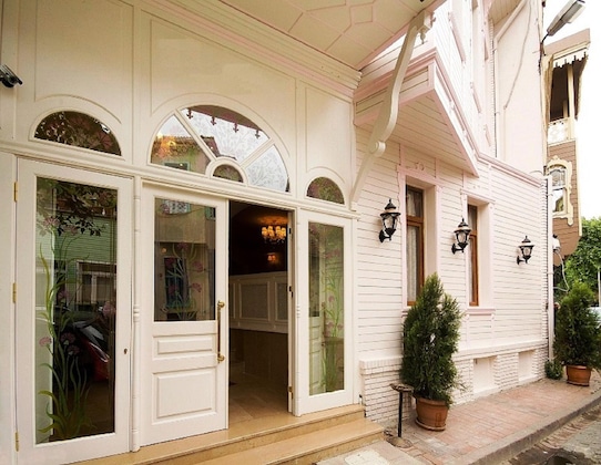 Gallery - Kupeli Palace Hotel