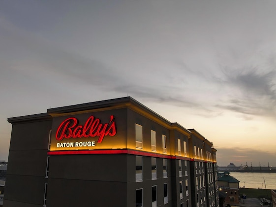 Gallery - Bally's Baton Rouge Hotel