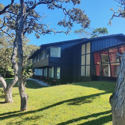 Gallery - Volcano House