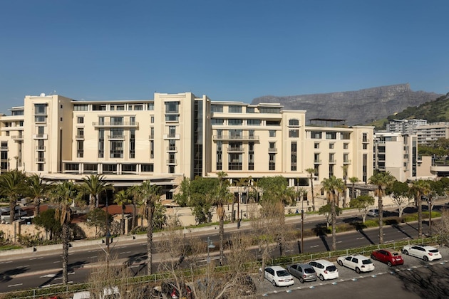 Gallery - Protea Hotel By Marriott Cape Town Waterfront Breakwater Lodge