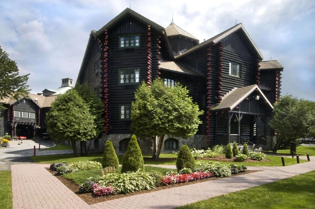 Gallery - Fairmont Le Chateau Montebello