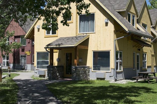 Gallery - Waterton Lakes Lodge Resort