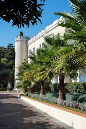 Gallery - Hotel Chateau De La Tour