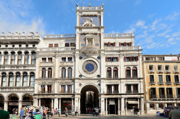 Gallery - Torre Dell'orologio Suites