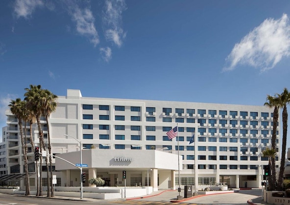 Gallery - Hilton Santa Monica Hotel & Suites