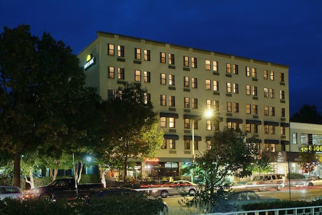Gallery - Days Inn By Wyndham Washington Dc Connecticut Avenue