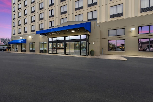Gallery - Comfort Suites O'hare Airport