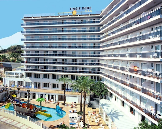 Gallery - Hotel Oasis Park Splash