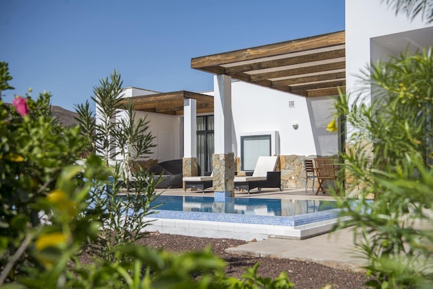Gallery - Playitas Villas