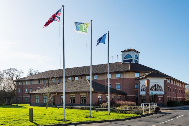 Gallery - Holiday Inn Express Warwick - Stratford-Upon-Avon By Ihg