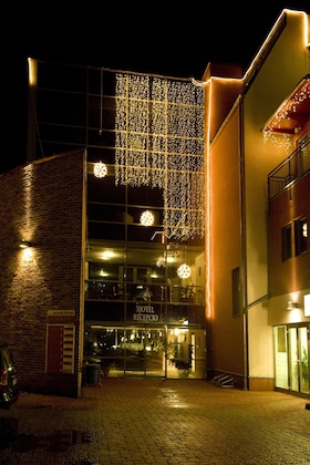 Gallery - Holiday Beach Budapest Wellness & Conference Hotel