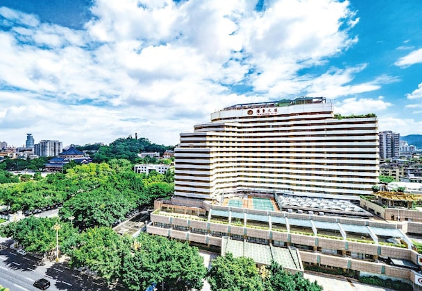Gallery - Guangdong Hotel