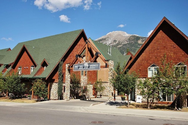 Gallery - Mystic Springs Chalet & Hot Pools