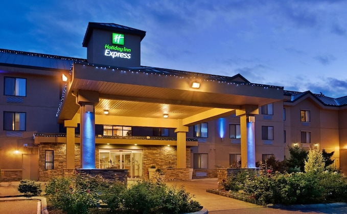 Gallery - Holiday Inn Express And Suites - Vernon By Ihg