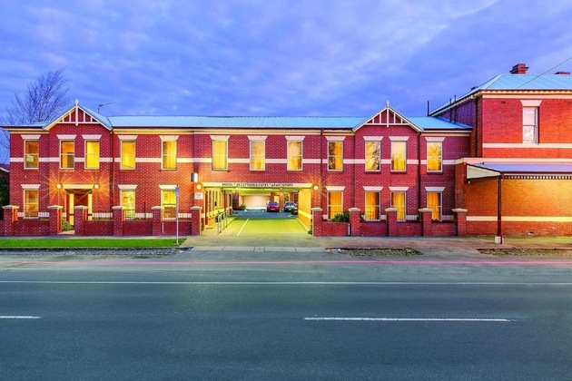 Gallery - Lake Inn Ballarat