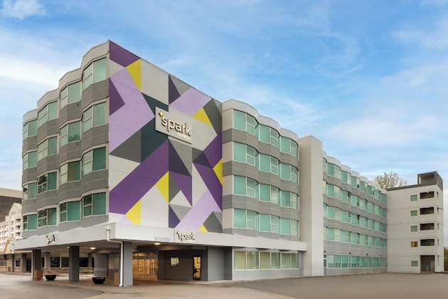 Gallery - Spark By Hilton Seattle Airport